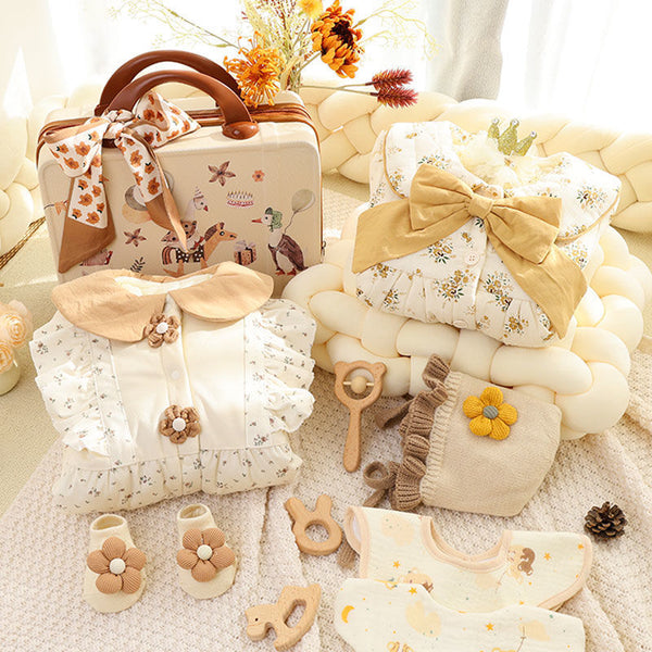 Heirloom Newborn Layette Set — Premium 26-Piece Gift Box